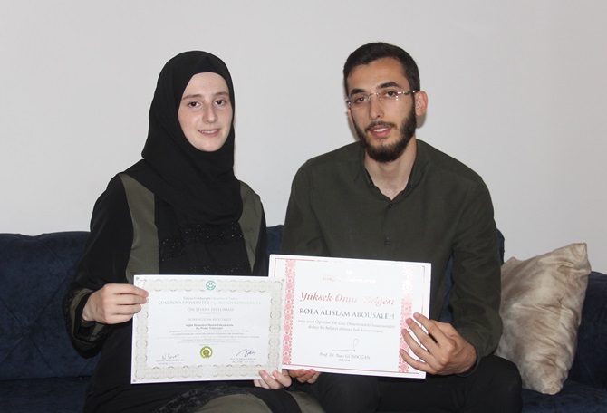 Suriyeli kadın 2 üniversite bitirdi, üçüncüye başladı