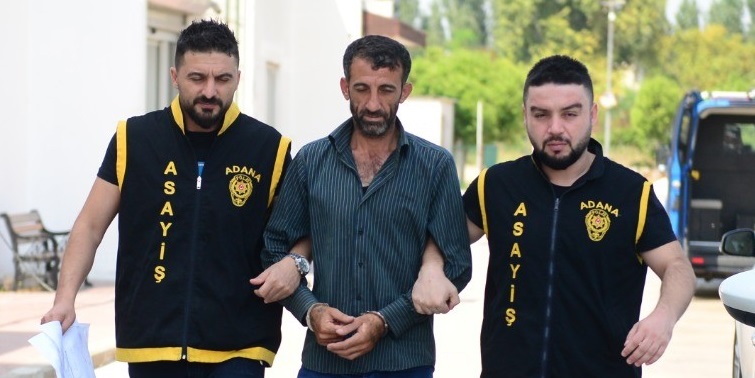 Çaldığı bisikletle pazarcının parasını çaldı