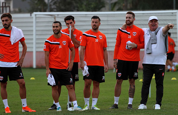 Adanaspor'da neşeli idman!