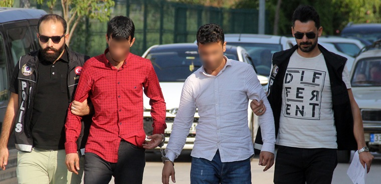 Laptopla uyuşturucu sevkiyatına polis engeli