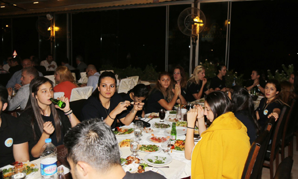 Potanın kızları moral depoladı