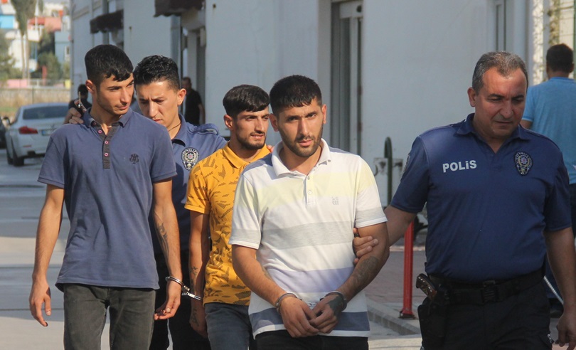 Trafik kazasında albayı bıçakladı