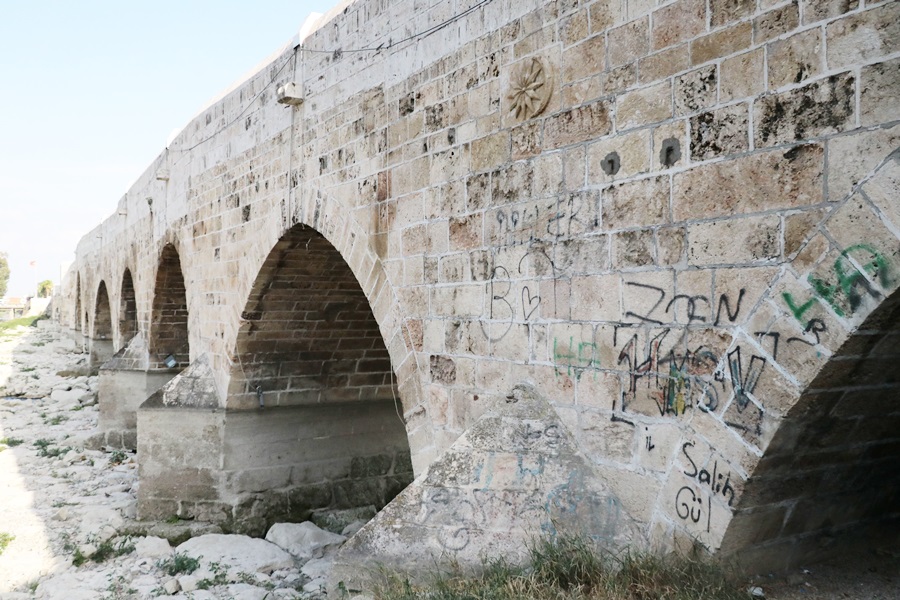 TARİHE SAYGILARI YOK