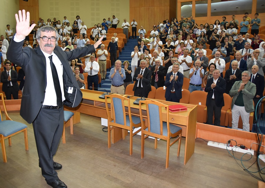 Hüsnü Sönmez'e 'Güle güle uğurlaması'