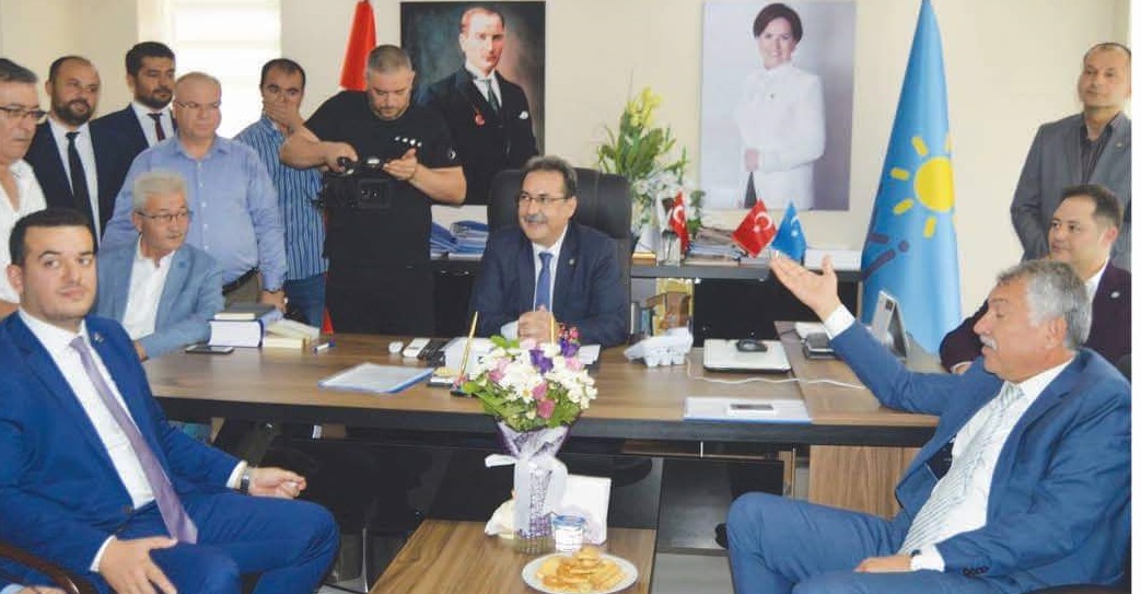 Karalar İYİ Parti'de