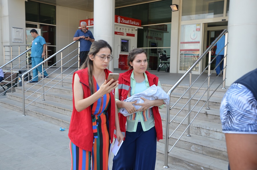 Bebeği çöpe atan aile hakkında suç duyurusu