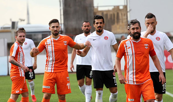 Kaplan’da kan kaybı sürüyor