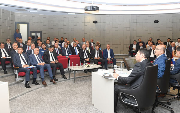 Adana'da 459 projeden 128'i tamamlandı