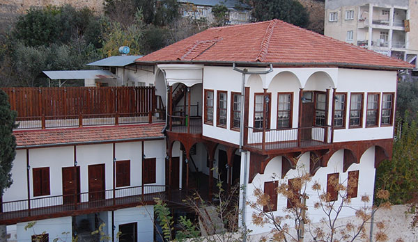 Arıkan Konağı yönetmen ve yapımcıların ilgi odağı oldu