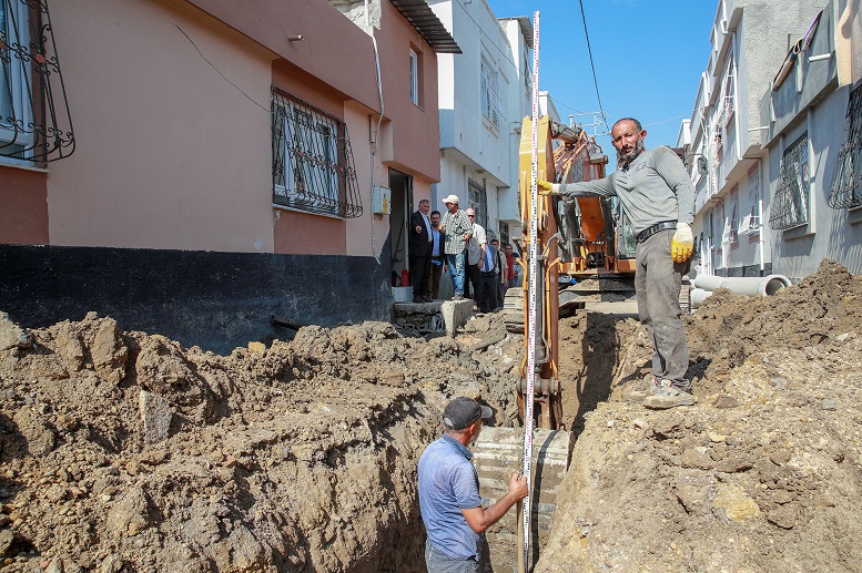 Seyhan’dan Sokak Sokak hizmet!