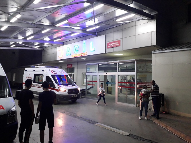 Engelli yayaya çarpıp kaçtı