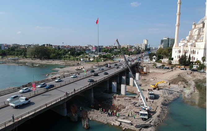 Girne Köprüsü’nde çalışmalar hızlandı