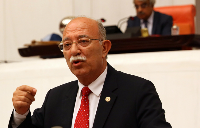 İSMAİL KONCUK İSTİFA ETTİ