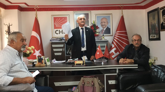 CHP'DE İSTİFAYA ZORLAMA İDDİASI