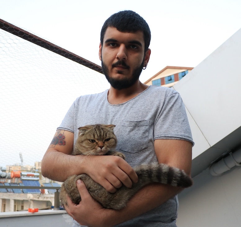 Kayıp kediyi bulana 2 bin lira ödül