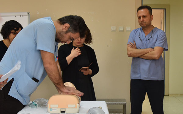 Prof. Dr. Dinçer Yıldızdaş'a büyük onur