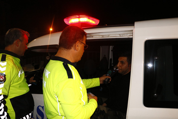 Polisten kaçmak isteyen sürücü 134 promil alkollü çıktı
