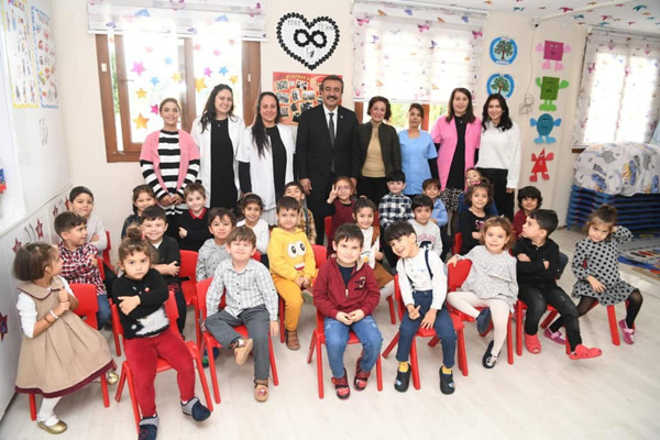 Çocuklara diş sağlığının önemi anlatıldı