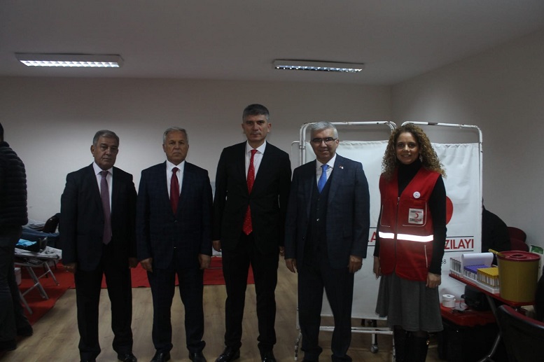 KIZILAY'A KAN BAĞIŞI