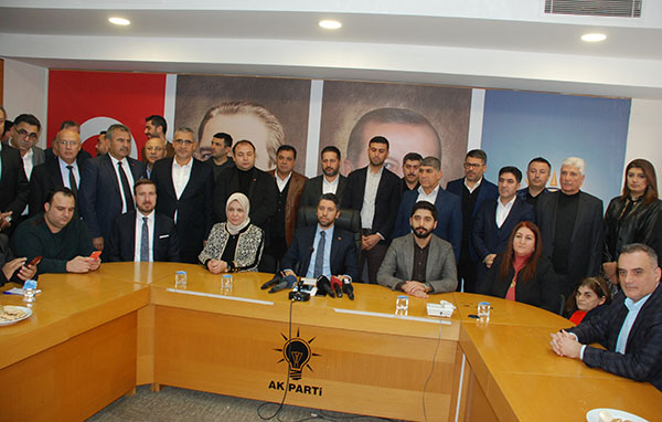 Ay, ''Şimdi vakit yükseliş vakti''