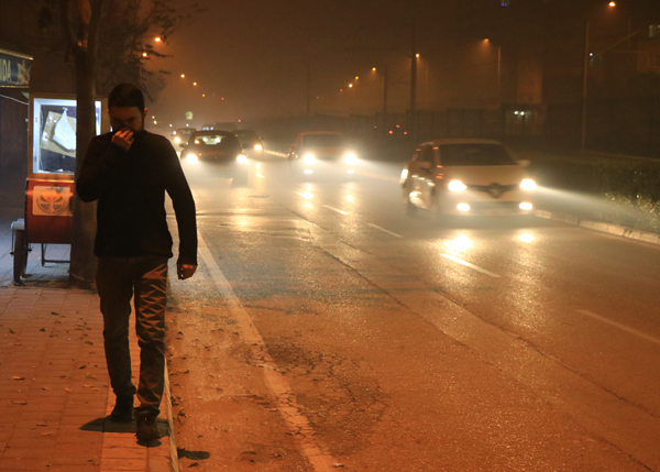 Hava kirliliği Adana'da nefes aldırmıyor