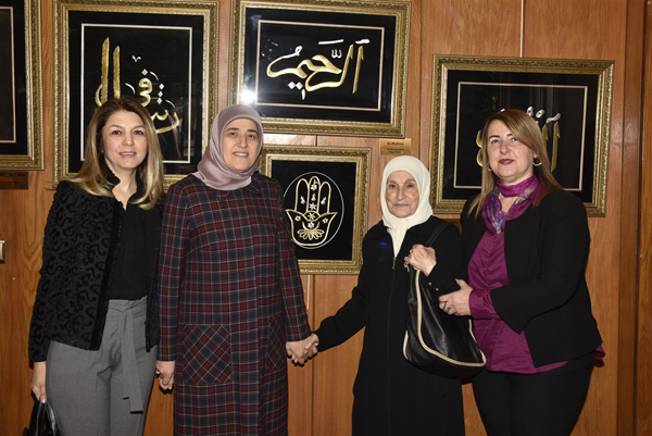 Adana’da sim sırma sergisi açıldı