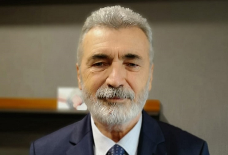 Adana üvey evlat mı?