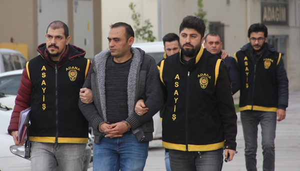 Ağabeyi perdeledi kardeşi çaldı