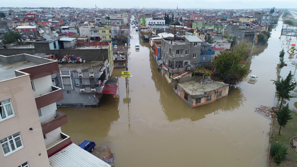 Adana Venedik'e döndü