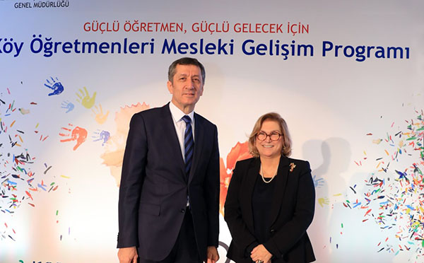 Sabancı Vakfı öğretmenlerinin yolunu aydınlatacak