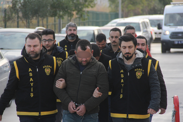 İnternetten buldular, kandırıp aldılar, parçalayıp sattılar