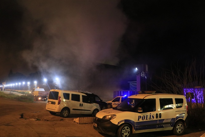 Adana’da pamuk yağı fabrikasında yangın