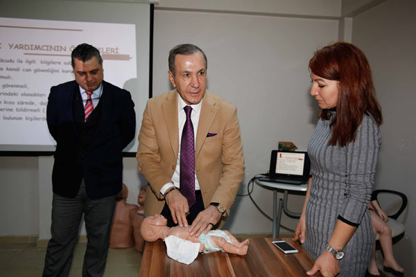 Büyükşehir personellerine ilkyardım eğitimi