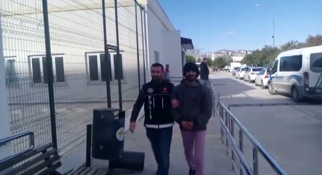 Sokakta uyuşturucu sattığı öne sürülen zanlı tutuklandı