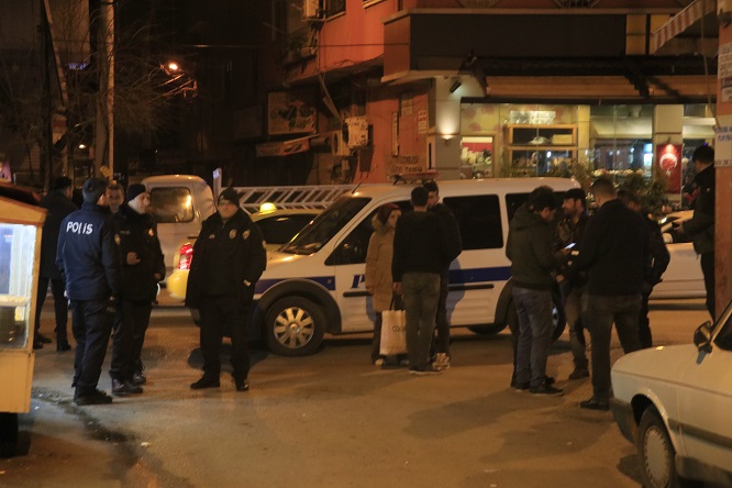 TELLİDERE MAHALLESİ'NDE SİLAHLI KAVGA