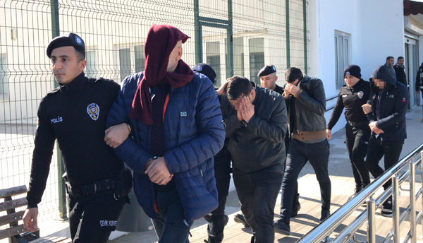 İmza taklidiyle 186 milyonluk vurguna 6 tutuklama