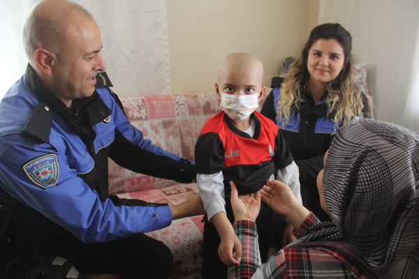 Hasan'a polis sürprizi