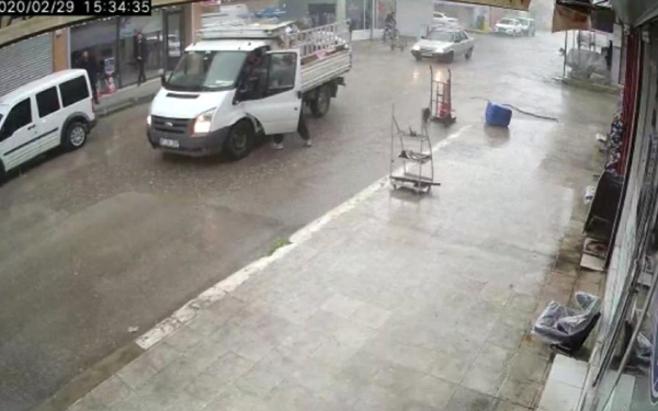 Kağıtçıların kavgası kamerada