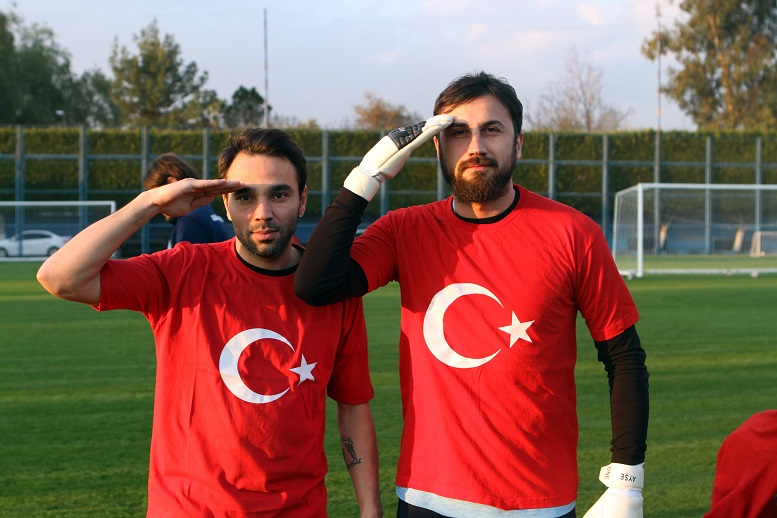 ANTRENMANDA ASKER SELAMI
