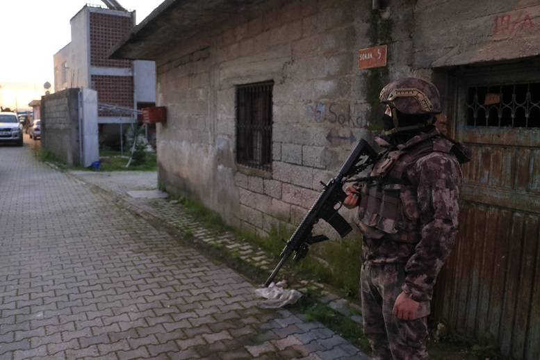 Adana’da PKK/KCK operasyonu: 7 gözaltı