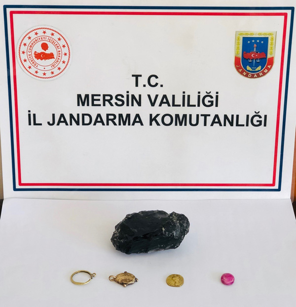 Meryem Ana heykelini satamadan yakalandı