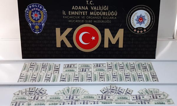 Peruklu kalpazanı vatandaş yakalayıp darp etti