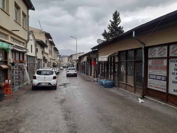 HAYAT DURDU!