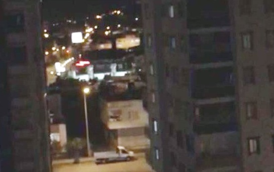 Adana’da sağlık camiası balkondan alkışlandı