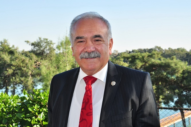 Minibüsçüler sağlıkçıları ücretsiz taşıyacak