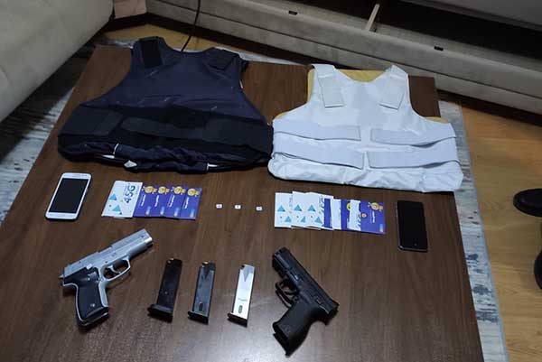 Cinayet zanlıları saklandıkları villada yakalandı