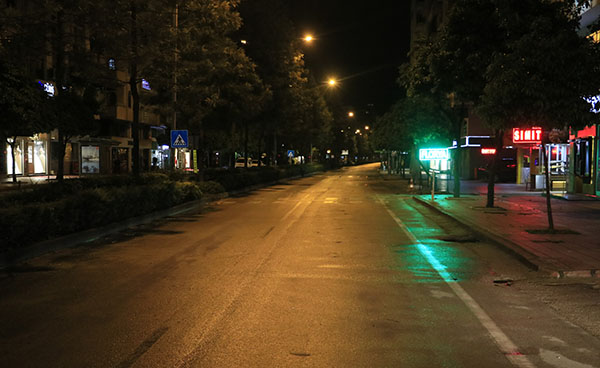 Adanalılar sokağa çıkma yasağına uydu