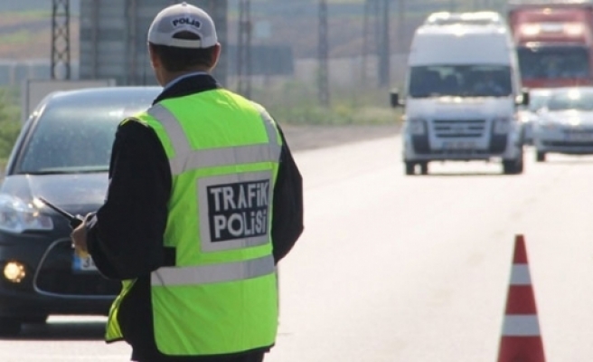 Adana'da 404 kişinin ehliyetine el konuldu