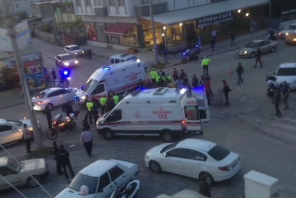 Yunus ekibi otomobille çarpıştı: 1 polis yaralandı