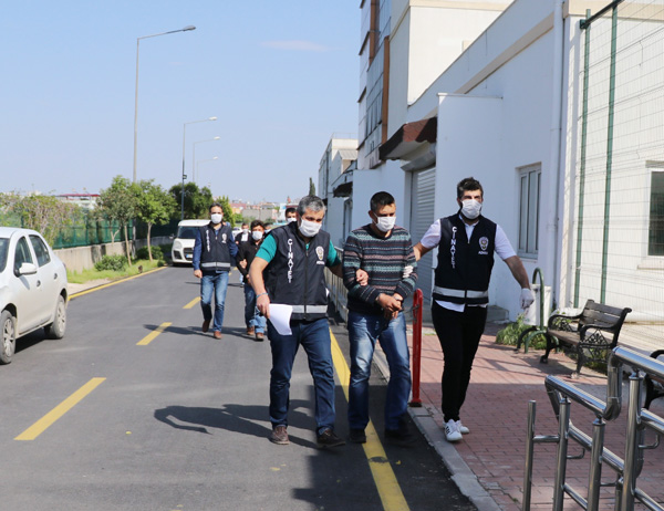 Adana'daki silahlı saldırıya 4 tutuklama